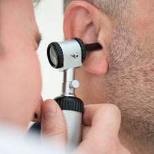 متخصص گوش حلق بینی